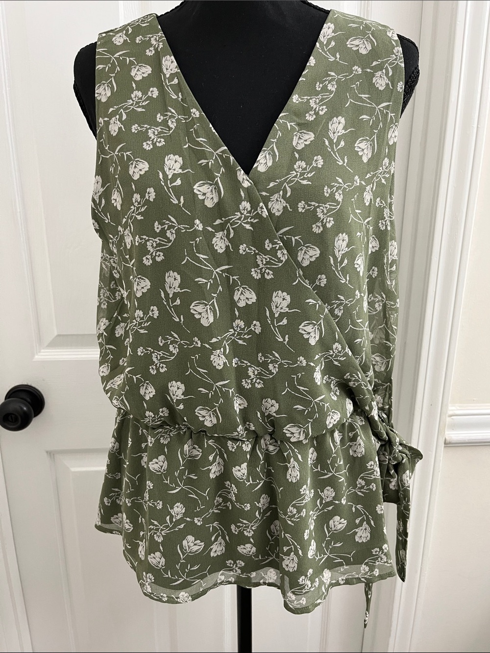 West Kei Olive Green Floral Tie-Waist Camisole